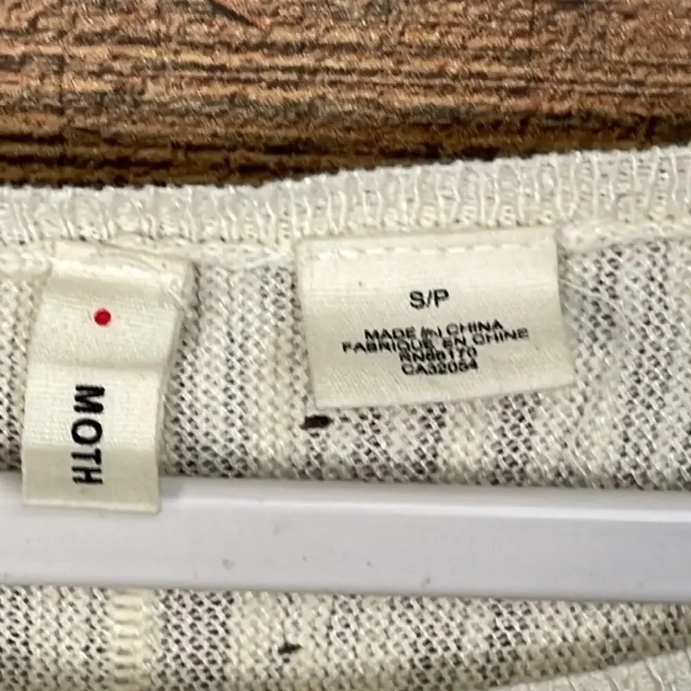 Moth loose knit